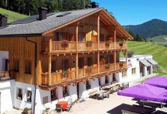 Agriturismo Soleseid has Balcony rooms