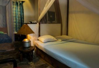 Dunanso allows 18 year olds to book a room