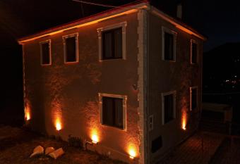 Y  lmaz Villa has Balcony rooms