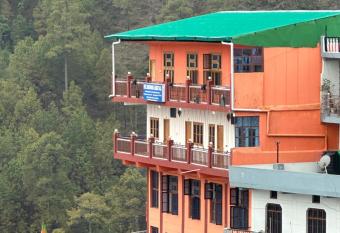 Hotel Maheshwari & Banquet hall has Balcony rooms