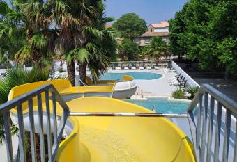 Mobil Home Joli Camping has Balcony rooms