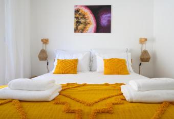 Ericeira TreeGarden has Balcony rooms