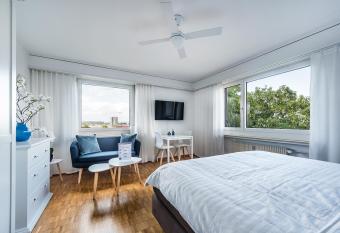 Cooldis 6 !Gratis Parken, Free Parking! has Balcony rooms