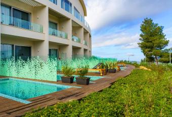 Almond Hotel - Adults only allows 18 year olds to book a room