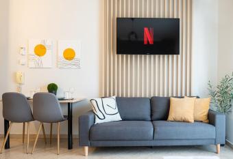 Stylish Apartment Xanthi - MenoHomes 5 has Balcony rooms