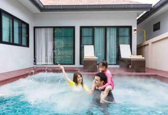 Private Pool villa & warm water. has Balcony rooms