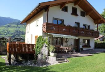 9 persons apartment Haus Anna Louise has Balcony rooms