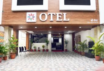 Otel has Balcony rooms