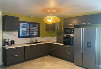 Maison climatis  e 95 m2 saint Paul en Born proche Lac et Oc  an has Balcony rooms