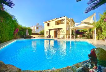 Villa Victoria Ayia Napa allows 18 year olds to book a room