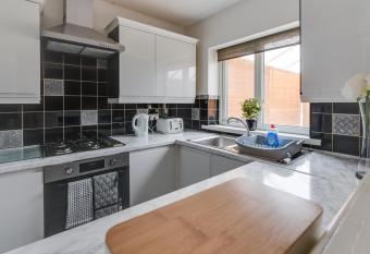 Farmway lodge has Balcony rooms