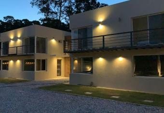 Casa para 4 o 5 personas en Bella Vista, Maldonado has Balcony rooms