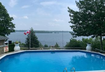 Q Estate Pool cottage has Balcony rooms