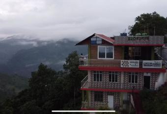 Pandafoody Homestay has Smoking/Balcony rooms