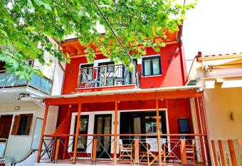 Pantso Villa allows 18 year olds to book a room