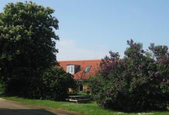 Kunstnerhuset i Selde has Balcony rooms