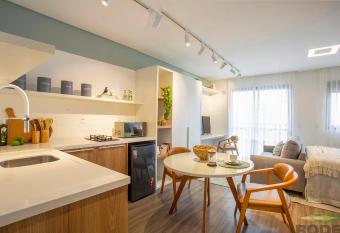 Studio Aconchegante no Kobrasol allows 18 year olds to book a room