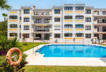 Las Acacias Vistamar has Balcony rooms