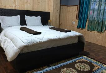 Pema Homestay Lachen has Smoking/Balcony rooms