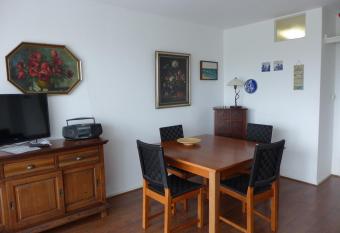 Tief 12 Wattwurm, gern mit Hund 34 has Balcony rooms