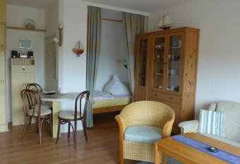 Tief 12 Meeresbrise mit Internet 52 has Balcony rooms