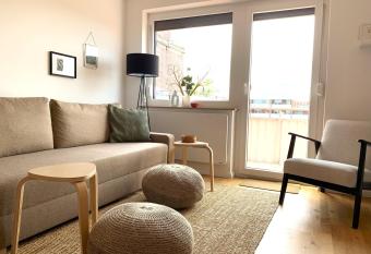 Sonnige Ferienwohnung in Dornumersiel allows 18 year olds to book a room