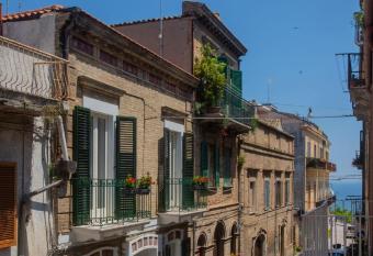 LE STAGIONI has Balcony rooms