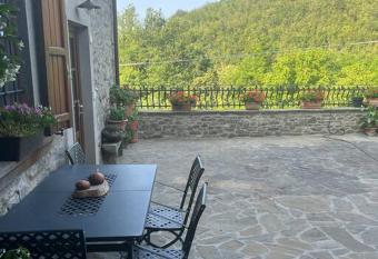 Al Buffardel has Balcony rooms