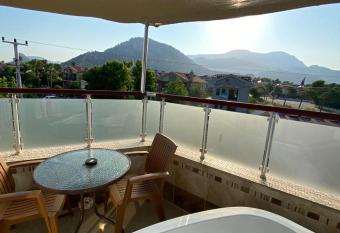 Tulip Apart Hotel has Balcony rooms