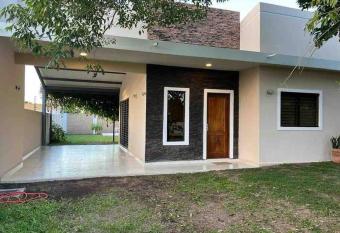 Casa de verano en San Bernardino allows 18 year olds to book a room