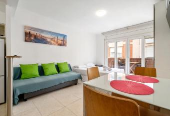 Roger de Lluria Exterior has Balcony rooms