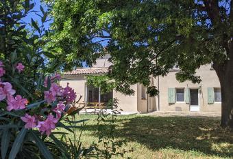 Logement RDC entier dans ferme maraich  re bio has Balcony rooms