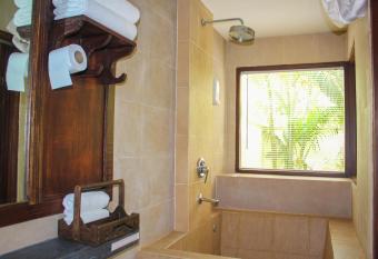 Baan Panwa Resort allows 18 year olds to book a room