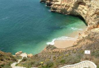 Amazing Sea View Penthouse allows 18 year olds to book a room