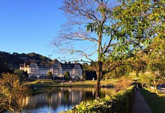 Charme hist  rico: Desfrute do Hotel Quitandinha has Smoking rooms