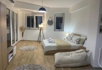 R&B Apartment City Center has Balcony rooms