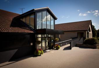 Gloucester Robinswood Hotel, BW Signature Collection allows 18 year olds to book a room