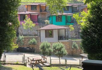 BO  AZ       BUNGALOW & RESTORANT has Balcony rooms