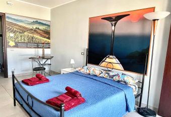 Ca    del Plin has Balcony rooms