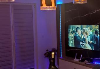 Chill out apaRtMent has Balcony rooms