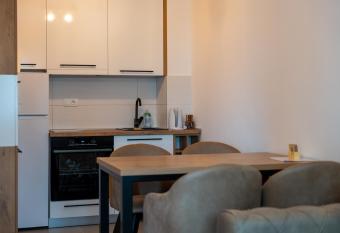 Vila Zlatibor, Apartman R12 has rooms with a private hot tub