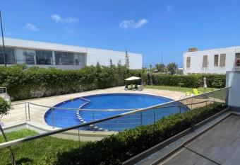 Appartement baln  aire de luxe allows 18 year olds to book a room