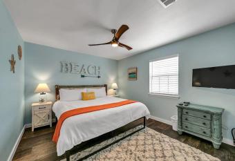 Fun & Sun Okaloosa Island Beach Access 1BR Condo allows 18 year olds to book a room