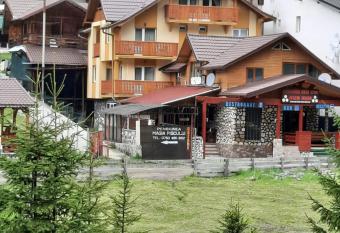 Pensiunea Cota 1200 Piscul Negru has Balcony rooms