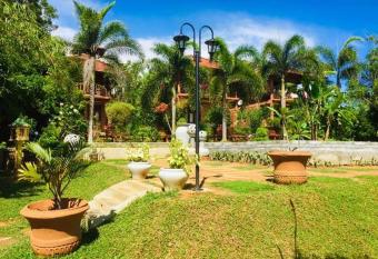 Eagles Nest Cabanas has Balcony rooms