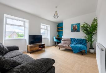 Monk Street Apartments by Abergavenny 3-Peak Properties allows 18 year olds to book a room