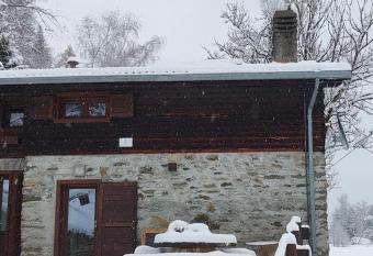 Agriturismo Piangembro has Balcony rooms