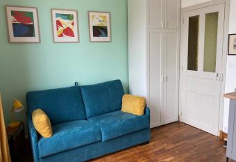 Studio Cosy, Lumineux et Bien situ  . allows 18 year olds to book a room