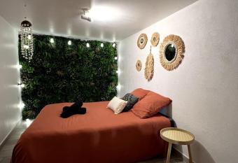 Hyper centre - proche Castillet has Balcony rooms