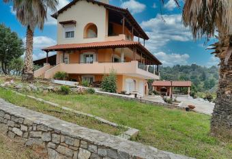 SandyFill -                                                                   has Balcony rooms